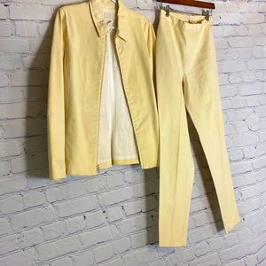 Gap stretch two piece lined Creme suit